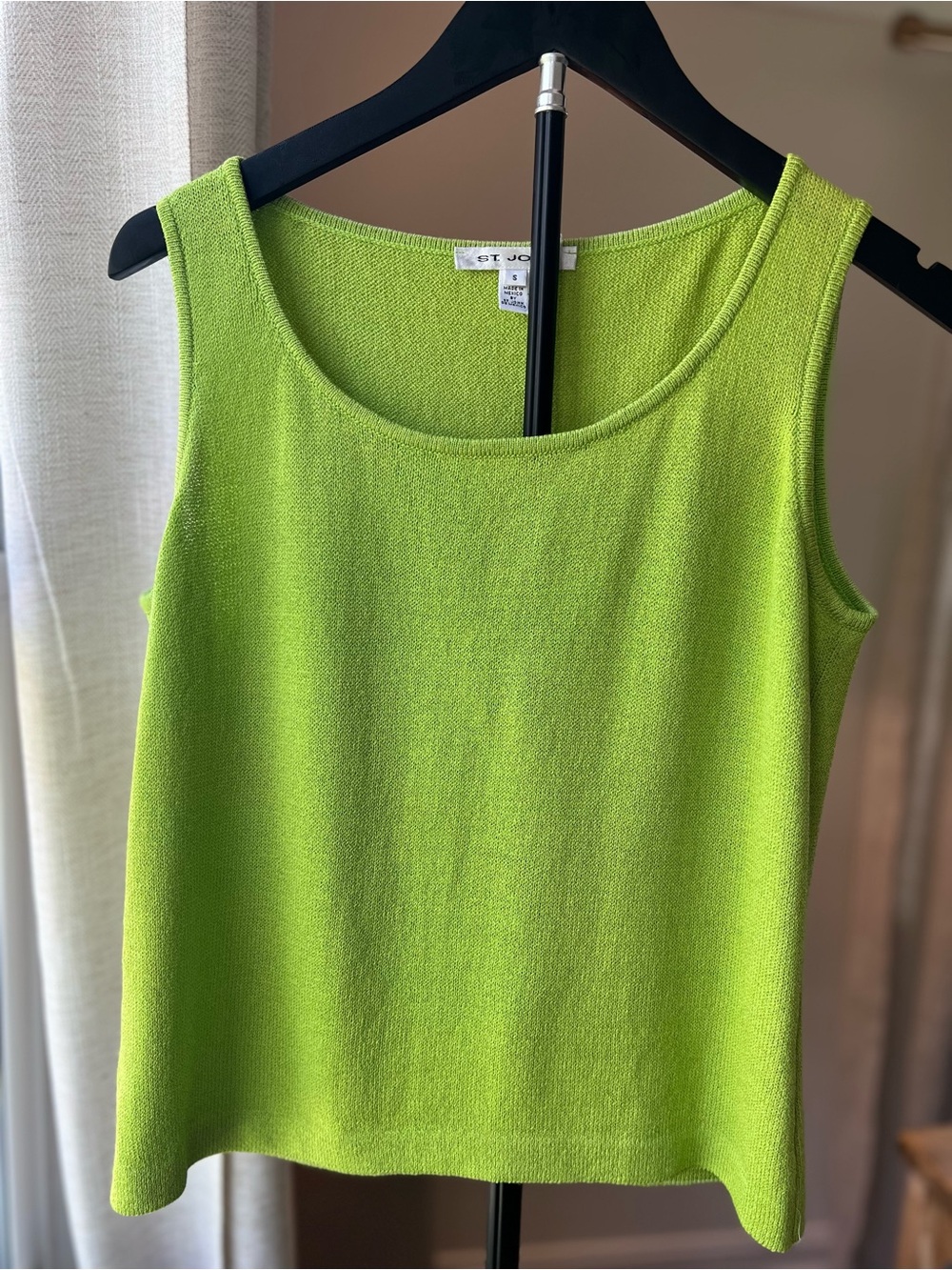 St. John Vibrant Lime Green Knit Sleeveless Tank size small